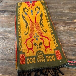 Molina Irish scarf NWT